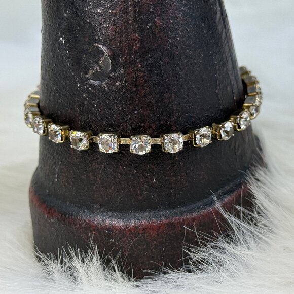 Vintage Prong Set Rhinestone Bracelet 6.75" - Picture 1 of 7